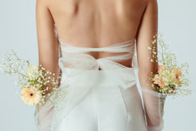 Load image into Gallery viewer, Ella Tulle Bandeau in Silk White
