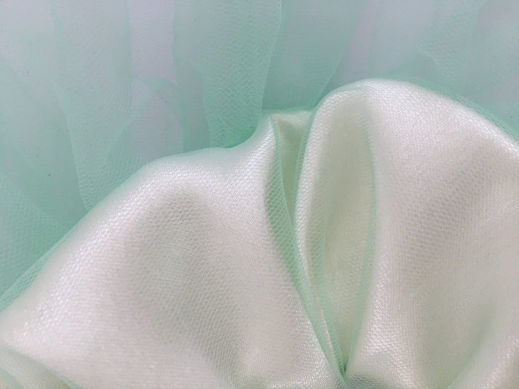 Oversized Scrunchie in Mint