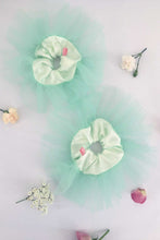 Load image into Gallery viewer, Oversized Scrunchie in Mint

